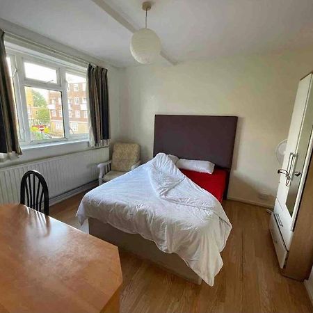 Arbnb Comfy Sleep Guest House Self Catering Private Bedrooms 60 Pound Per Night Per Person London Exteriör bild