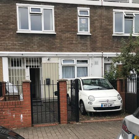 Arbnb Comfy Sleep Guest House Self Catering Private Bedrooms 60 Pound Per Night Per Person London Exteriör bild