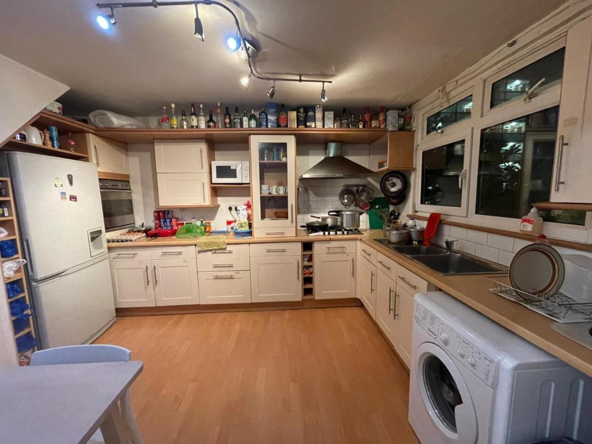 Arbnb Comfy Sleep Guest House Self Catering Private Bedrooms 60 Pound Per Night Per Person London Exteriör bild